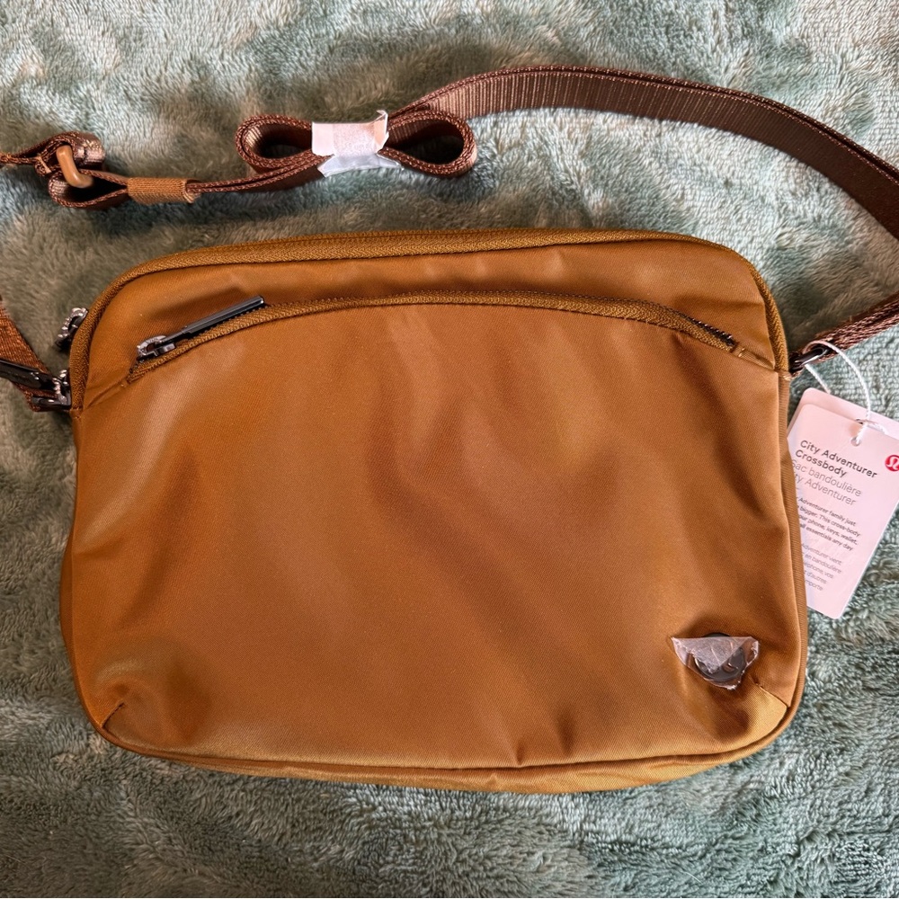 Lululemon City Adventurer Crossbody Bag - Brown
New With Tags!!!